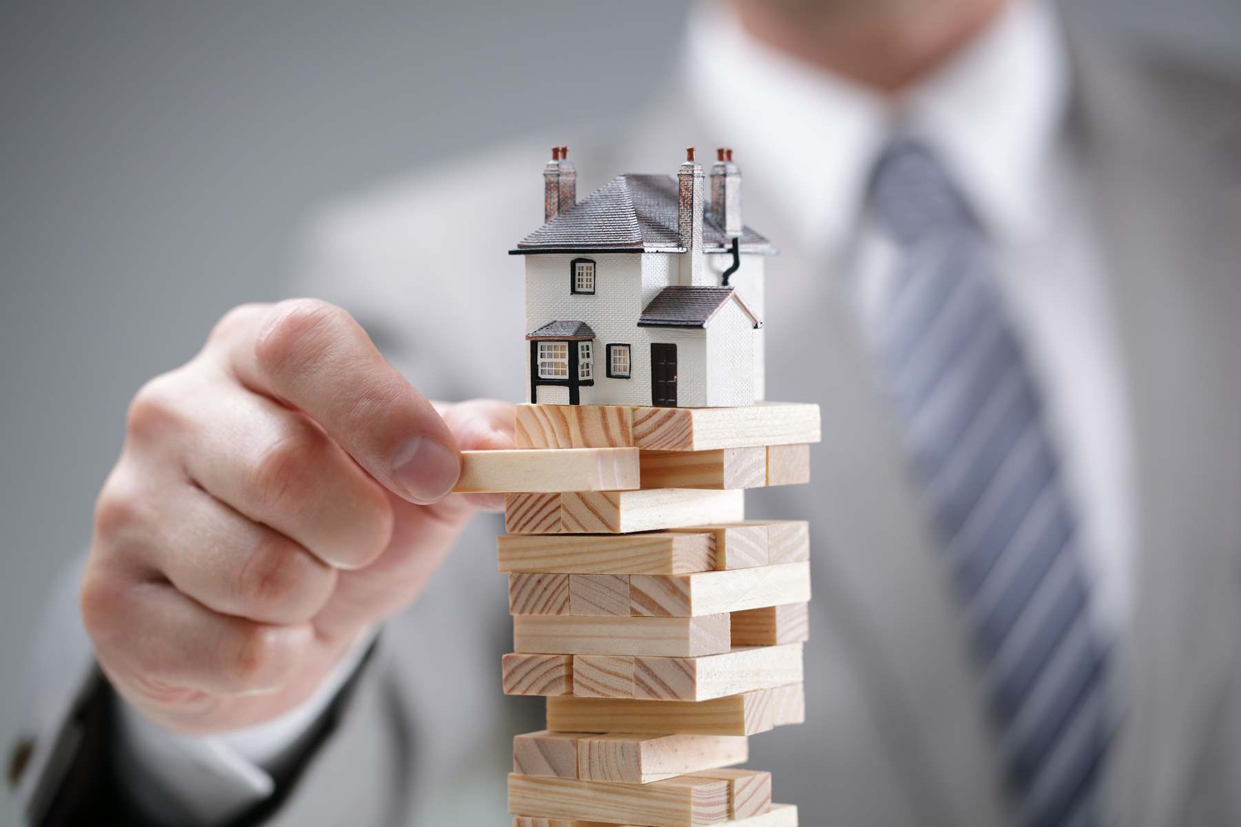 Рискованные сделки с недвижимостью