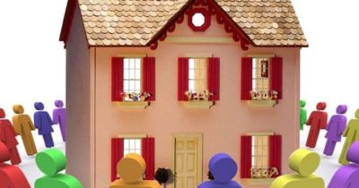 Жильцы многоквартирного дома