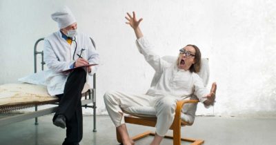 Недееспособный человек