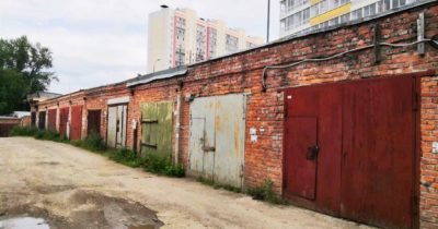 Кирпичные гаражи