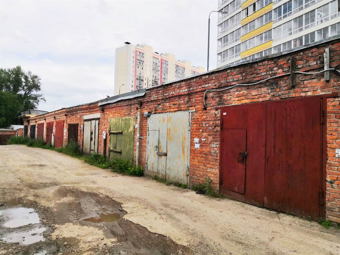 Компенсация гараж москва. Томск Гаражная амнистия. Гараж с деньгами Ашуркова.